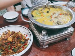 -湖南人家湘菜馆(镇江路店)