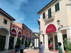 -佛罗伦萨小镇广佛名品奥特莱斯(疏港路店)