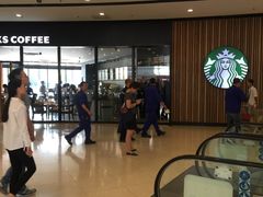 -星巴克臻选(莘庄仲盛店)