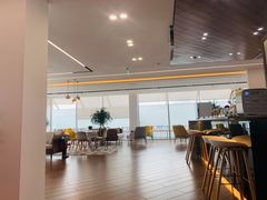 -宁波宝信宝马4S店(江北日湖店)