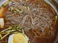 正宗朝鲜冷面-兴隆海鲜菜馆