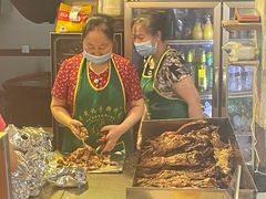 -老黄记手撕烤兔(玉林街店)