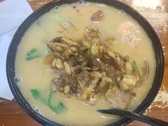 海鲜牛蛙面-台州老六海鲜面馆(上南总店)