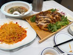 -民族手抓羊肉馆·滩羊手抓·烤全羊