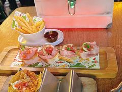 -Famous肥猫墨西哥音乐餐吧(五棵松华熙LIVE店)