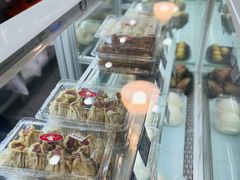 -白玉兰食品(中山公园龙之梦店)