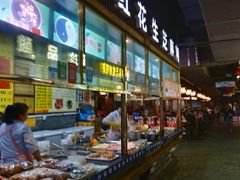 自助取餐区-水街美食城(泛宇邕江一品店)