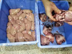 -标记美食新鲜猪杂(兴南大道店)