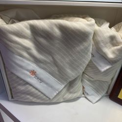 -晶奕空间专业脱毛连锁机构