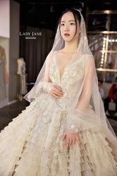 -Lady  Jane高端婚纱礼服馆