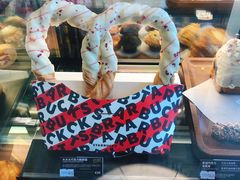 -星巴克臻选(盐城金鹰聚龙湖店)