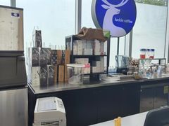 -瑞幸咖啡(绿地锦峰大厦店)