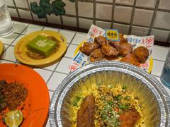 甜辣鸡翅星洲面-碌碌发·东南亚风味烧烤档(体育西店)
