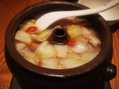 鲜百合汽锅鸡-云海肴云南菜(正大广场店)