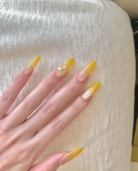 -H12 STAR日式美甲美睫专门店