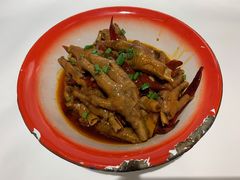 洪城烧鸡脚-思博半步颠小酒馆(梦时代店)