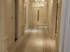 -罗浮宫酒店