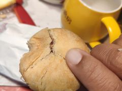 -潘祥记鲜花饼(昆明长水国际机场店)