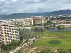 -三亚湾海居铂尔曼度假酒店