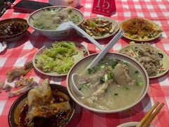 -老方桌烂蹄花川菜馆(九龙坡店)