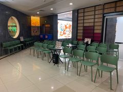 等位区-佬肥猫(周浦万达店)