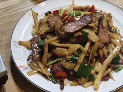 -牛八宝桂林米粉(八里庄店)