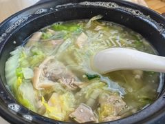 -闫家驴肉老店(华电一校店)