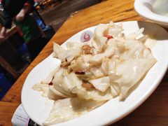 手撕莲花白-老滇山寨•云南特色菜•地方菜•民族风情歌舞表演(金碧店)