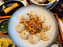 -馋三尺蟹粉小笼(人民广场店)