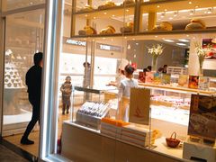 面包甜点陈列柜-好利来(乐堤港店)