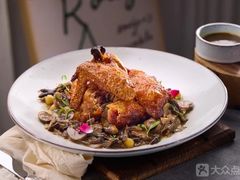 -LESCEDARS Brasserie Bistro香柏树