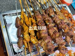 -路边边地标烧烤·川菜·小龙虾·音乐酒馆(良乡长虹店)