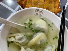 特色荠菜肉馄饨-潘国仙耳光馄饨(黄家阙路店)