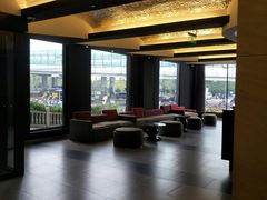 -桔子酒店(上海西藏北路地铁站店)