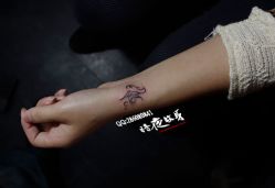 -暗夜tattoo纹身工作室