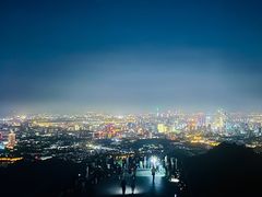 -紫金山山顶公园