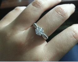 -威德钻石-克拉钻大本营(南京东路店)