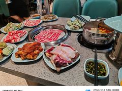 -金滏山烤肉·海鲜·火锅自助餐厅(襄阳万达店)