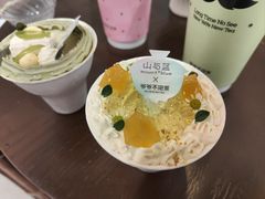 -山与蓝·轻糖鲜果蛋糕(勒泰店)