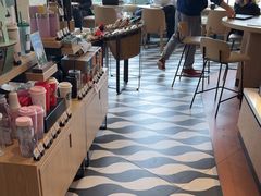 -星巴克臻选(莘庄仲盛店)
