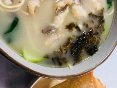 -明呈黄鱼面馆(斜土路店)