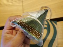-星巴克(天津东江道香年广场店)