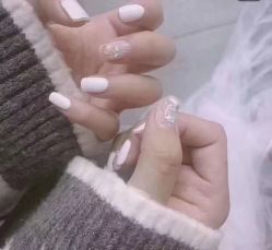 -美甲日记美睫专业纹绣半永久