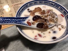 牛奶桃胶-双喜老铺(人民广场店)