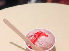 草莓冰激凌口味单球-哈根达斯(绍兴银泰店)