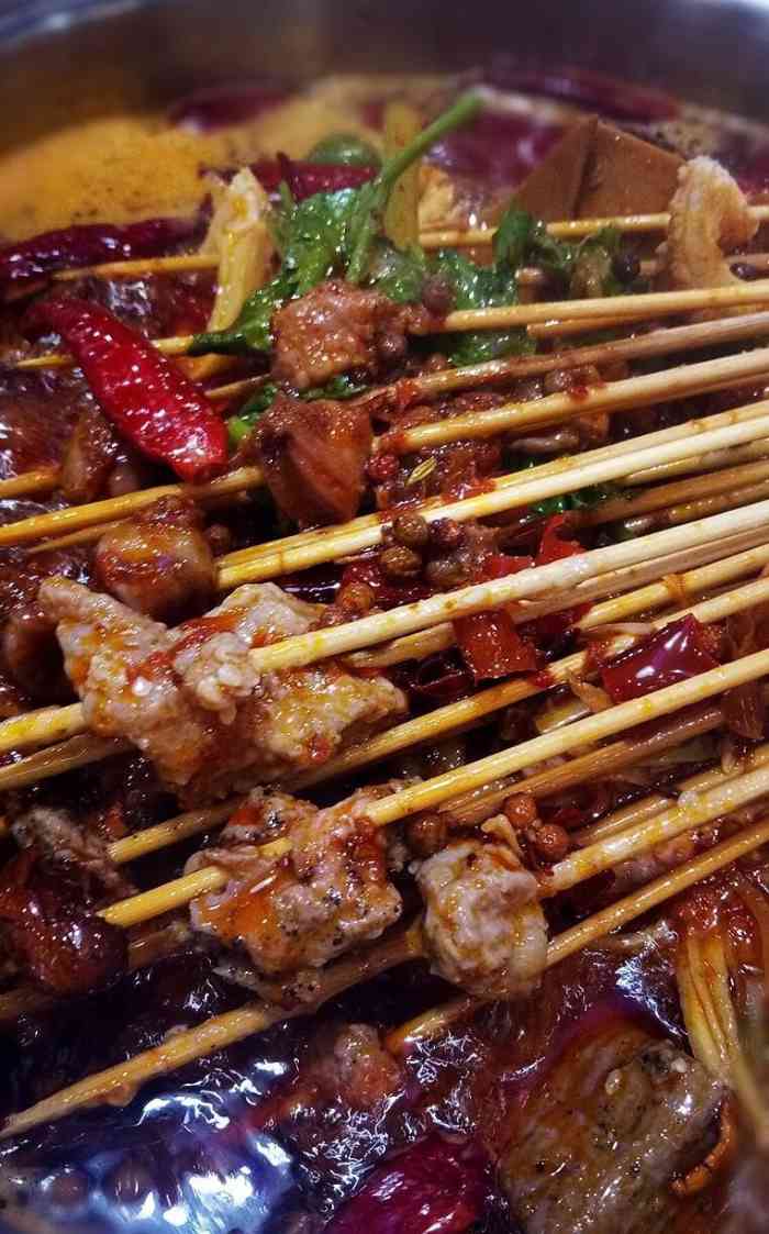 签王之王牛肉王牌串串-"菜品还是可以的, [服务]还好吧,晚上去.