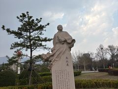 -滨河世纪广场公园