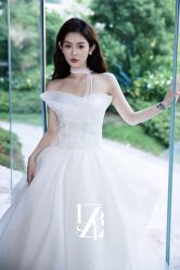 -Renee芮亦婚纱(原丽莎)