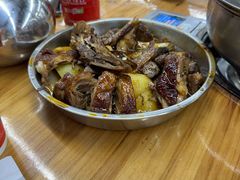 碌鹅-大眼强五杯鹅·桑拿鸡煲
