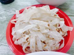 饼丝-龙鳞路第一家牛肉汤